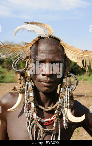 Mann von Mursi Stamm, Mago Nationalpark, Süd Omo-Tal, Südliches Äthiopien, Äthiopien, Afrika Stockfoto