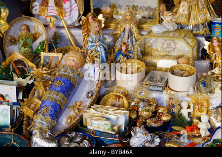 Religiöses Kunsthandwerk U aufbringen, Garching, Weihnachtsmarkt, Kapellplatz, Altötting, Oberbayern, Deutschland, Europa Stockfoto