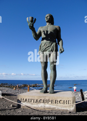 Denkmal für Guanchen Krieger Hautacuperche, bronze-Statue, Valle Gran Rey, La Gomera, Kanarische Inseln, Spanien, Europa Stockfoto
