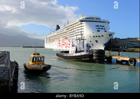 NCL Kreuzfahrt Schiff im Hafen von Kahului Maui Hawaii Pacific Ocean Stockfoto