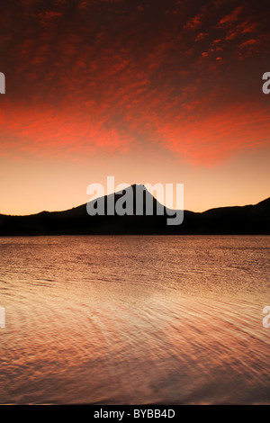 Einen schönen Sonnenaufgang landschaftlich an den Ufern des Lake Estes, Estes Park, Colorado Stockfoto