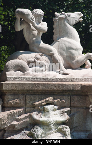 Wittelsbacher Brunnen Brunnenfigur am Lenbach-Platz in München, Bayern, Deutschland. Stockfoto