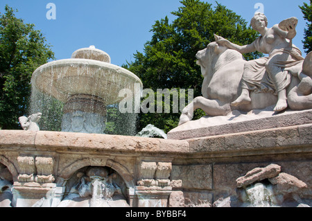 Wittelsbacher Brunnen-Brunnen am Lenbach-Platz in München, Bayern, Deutschland. Stockfoto