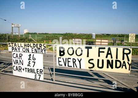 Eingang zu einem Sonntag Auto Grobian Messe in England Stockfoto