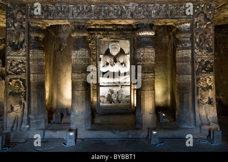 Höhle Nr. 20, Ajanta Höhlen, Indien Stockfoto