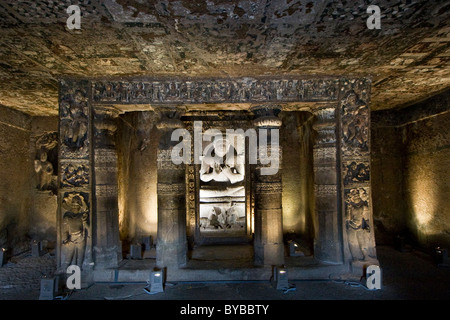 Höhle Nr. 20, Ajanta Höhlen, Indien Stockfoto