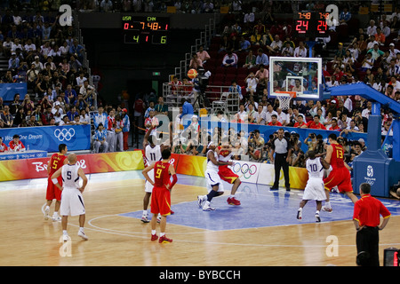 USA-China Männer Basketball-Aktion bei den Olympischen Sommerspielen 2008, Peking, China Stockfoto