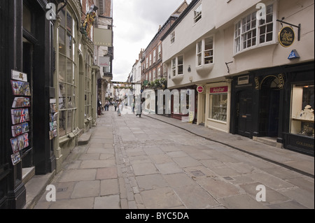 Ein Blick nach unten Stonegate, York. Stockfoto