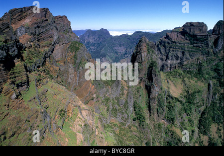 Berge von Madeira das Innere vom Pico Do Arieiro gesehen, die Insel der dritten höchsten Berg Stockfoto