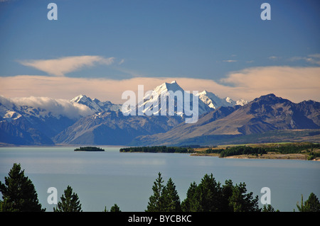 Mount Cook (Aoraki) und die südlichen Alpen vom Lake Pukaki, Mackenzie District, Canterbury Region, Südinsel, Neuseeland Stockfoto