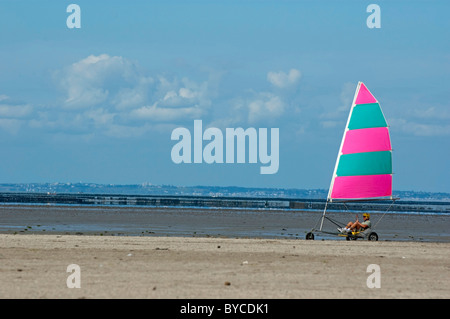 Ein Land Yacht am Strand Stockfoto