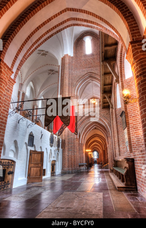 Den Gang im Dom zu Roskilde in Dänemark Stockfoto