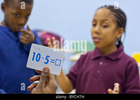 Math Karteikarten in einem Klassenzimmer in Washington, D.C. Stockfoto
