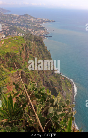 Nach unten gerichtete Blick vom Cabo Girao, Madeira Stockfoto