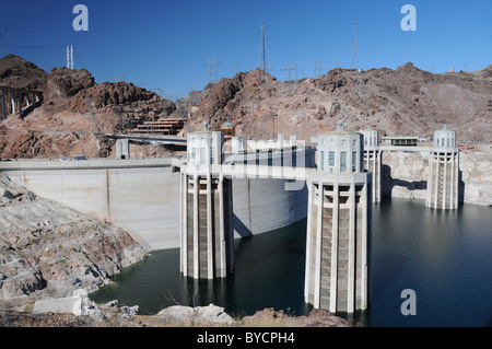 Hoover Dam konkrete Bogen-Staumauer im Black Canyon des Colorado River an der Grenze zwischen Arizona und Nevada Stockfoto