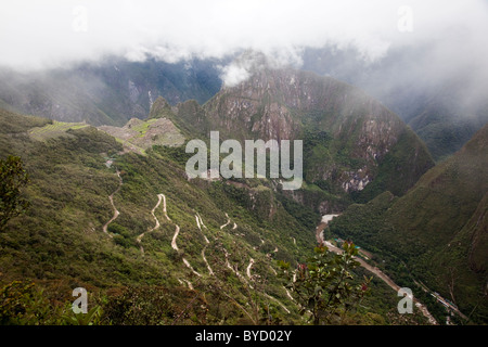 Landschaftsansicht der Inka-Ruinen in Machu Picchu, Peru, Südamerika Stockfoto