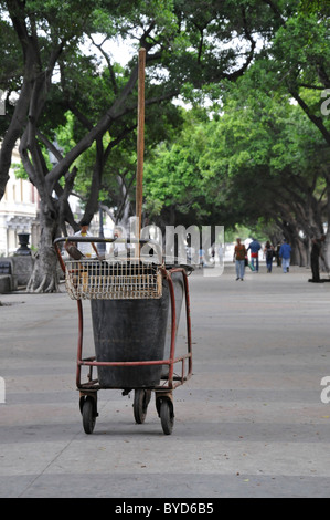 Staub-Wagen am Paseo de Marti Straße, auch bekannt als Prado, Havanna, Altstadt, Kuba, Karibik, Mittelamerika Stockfoto