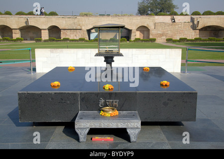 Denkmal von Mahatma Gandhi, Feuerbestattung Website Rajghat, Delhi, Uttar Pradesh, Nordindien, Indien, Asien Stockfoto