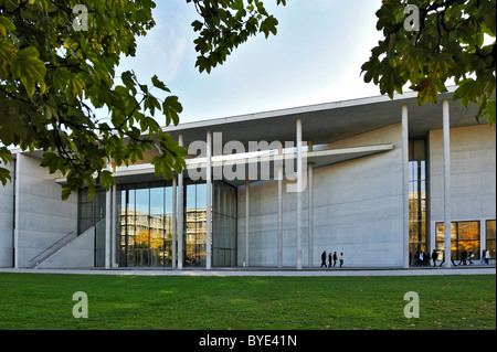 Pinakothek der Moderne Museum für moderne Kunst, Nordfassade, München, Bayern, Deutschland, Europa Stockfoto