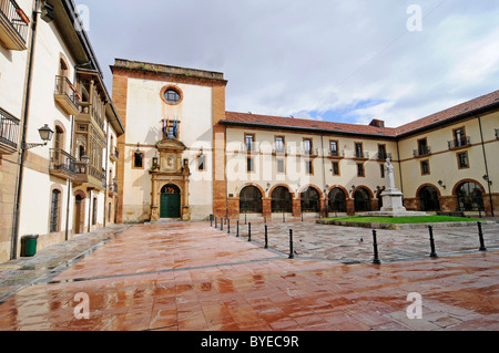 Institut für Psychologie, Universität, Plaza de Feijoo, Oviedo, Asturien, Spanien, Europa Stockfoto