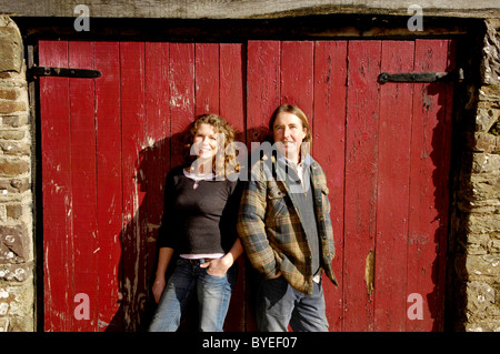 Tim und Jo Budden der höheren Hacknell Bio-Bauernhof, Devon Stockfoto