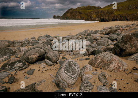 Wellen an Dalmore oder Dail Beag Strand, Isle of Lewis, äußeren Hebriden, Schottland Stockfoto