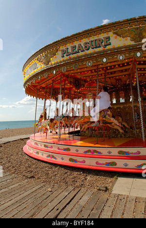 Karussell am Strand von Brighton, Brighton, East Sussex, Großbritannien - 2010 Stockfoto