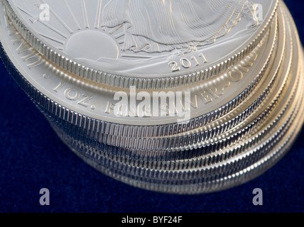 Mehrere 1 Unze Münzen uns Silber Eagle Anlagemünzen Stockfoto