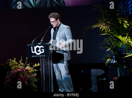 Ananas Express Stern, Seth Rogen, vergibt den hervorragende Leistung Preis an James Franco. Stockfoto