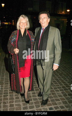 Robert Powell und Babs Powell Farewell-Party für die Neal Street Restaurant, italienische Küchenchef Antonio Carluccio, die im Besitz Stockfoto