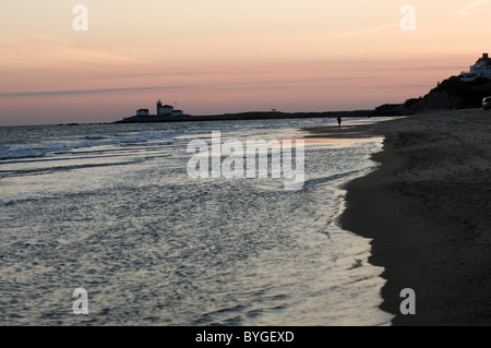 Strand bei Sonnenuntergang an Watch Hill, Rhode Island Stockfoto