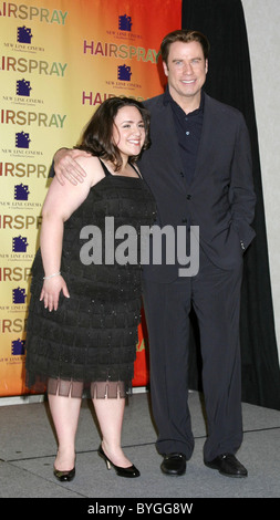 John Travolta & Nikki Blonsky Photo fordern "Hairspray" Showest 2007 Paris Hotel & Casino Las Vegas, NV - 14.03.07 Stockfoto