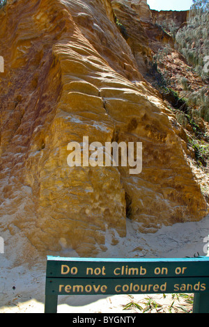 Coloured Sands Fraser Island, bekannt als die Pinnacles. Stockfoto