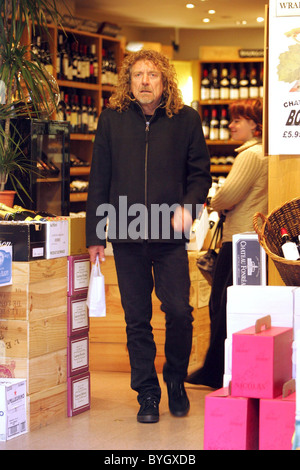 Robert Plant besucht seine lokale Schnaps London, England - 23.03.07 Stockfoto