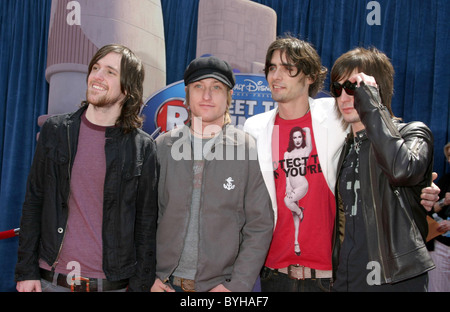 Alle American Rejects Los-Angeles-Premiere von "Meet the Robinsons", gehalten am El Capitan Theater Los Angeles, Kalifornien- Stockfoto