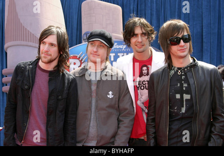 Alle American Rejects Los-Angeles-Premiere von "Meet the Robinsons", gehalten am El Capitan Theater Los Angeles, Kalifornien- Stockfoto