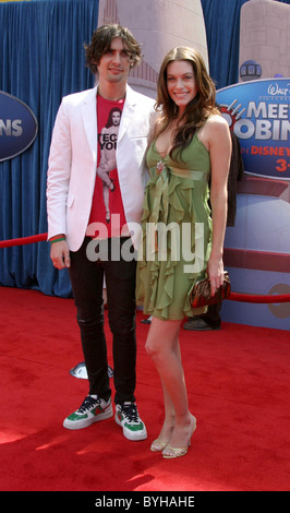 Tyson Ritter (von All American Rejects) und supermodel Kim Smith Los Angeles-Premiere von "Meet the Robinsons", gehalten auf der El Stockfoto