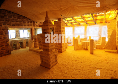 In einem Salz Hotel auf dem Salar de Uyuni in Bolivien Stockfoto