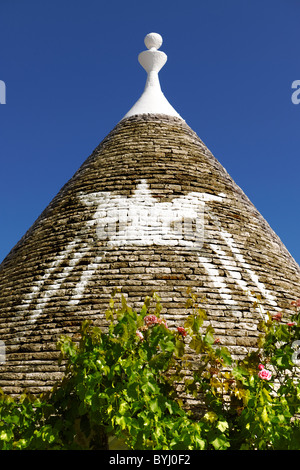 Trulli Häuser des Bereichs Rione Monti Alberobello, Apulien, Italien. Stockfoto