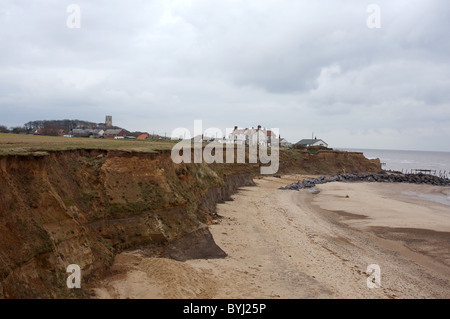 Küstenerosion, Happisburgh, Norfolk, England. Stockfoto