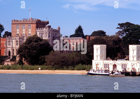 Brownsea Castle auf Brownsea Island, Hafen von Poole, Dorset, im Besitz von John Lewis Partnership Stockfoto