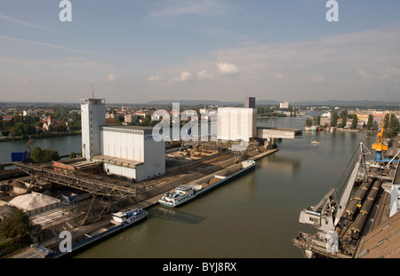 Der Rhein Hafen Basel, Basel, Schweiz Stockfoto
