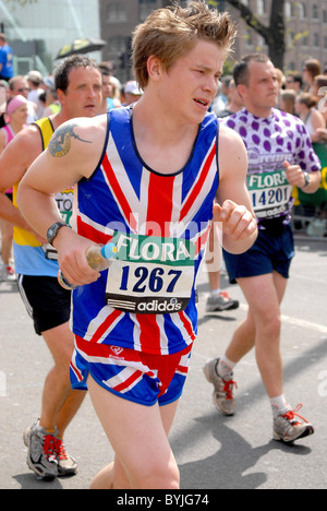 Läufer an der 2007 London Flora Marathon London, England - 22.04.07 Stockfoto