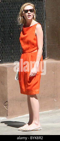 Kirsten Dunst verlassen ihr Hotel in Soho New York City, USA - 08.05.07 Donna Brathwaite/JSB Medien/WENN Stockfoto