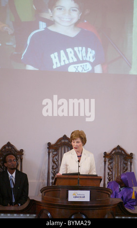 First Lady Laura Bush war der Hauptredner bei Elsie Whitlow Stokes Gemeinschaft Freiheit öffentliche Charter School, "A Place To Stockfoto