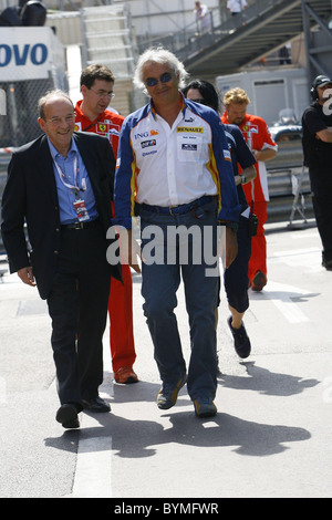 Renault Manager Flavio Briatore bei das erste Training von der Monaco Formel 1 Grand Prix Monte-Carlo, Monaco- Stockfoto