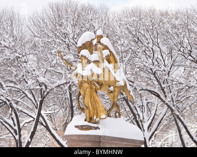 General Sherman Statue in den Schnee, Grand Army Plaza, New York Stockfoto