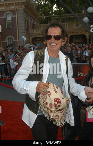 Keith Richards Welt Premiere von Walt Disney Pictures ' Pirates Of The Caribbean: am Ende der Welt "im Disneyland Park statt Stockfoto