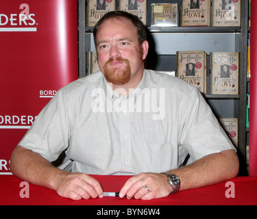 John Carter Cash-Buch und cd signing bei Grenzen für sein neues Buch "Verankert in Love-An intimes Portrait von June Carter Cash". A Stockfoto