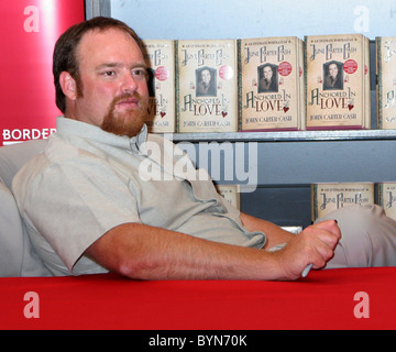 John Carter Cash-Buch und cd signing bei Grenzen für sein neues Buch "Verankert in Love-An intimes Portrait von June Carter Cash". A Stockfoto